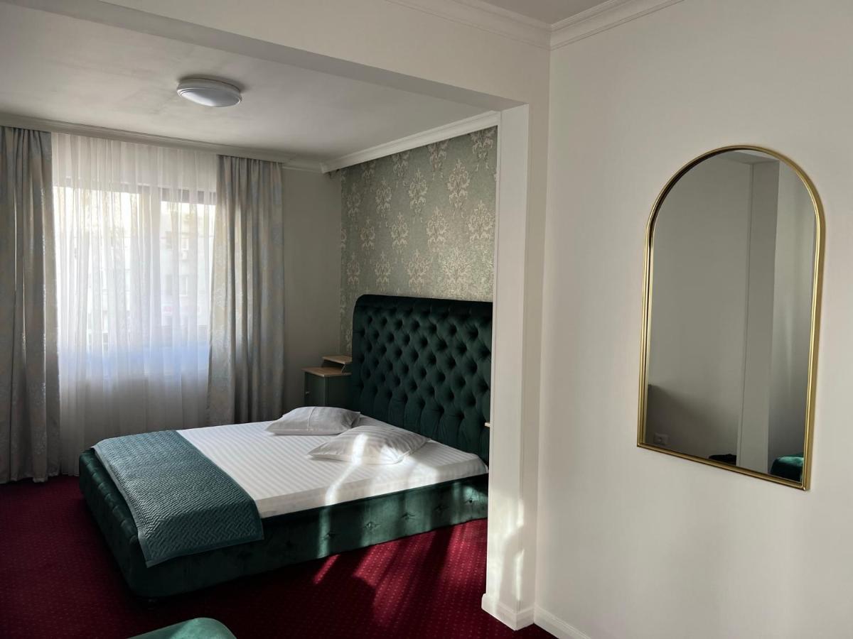 Eden Boutique Accommodation Bukarest Exterior foto