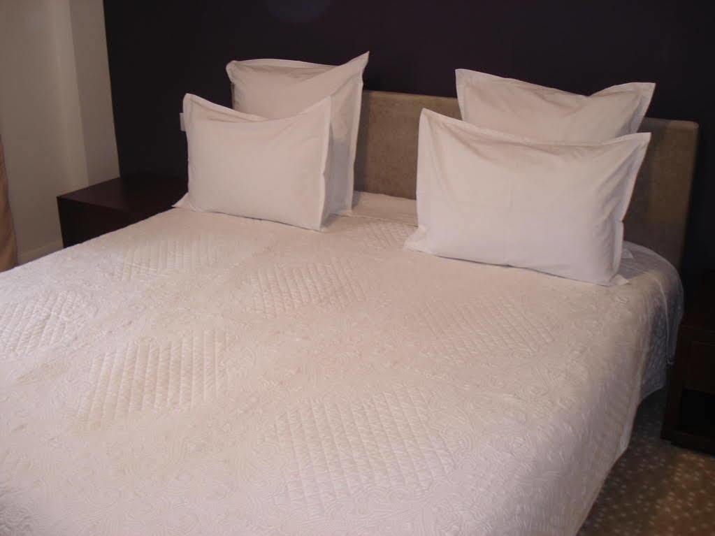 Eden Boutique Accommodation Bukarest Exterior foto